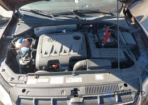 2013 Volkswagen Passat 2.0L Tdi Se z USA, uszkodzony, nr VIN 1VWBN7A35DC025571